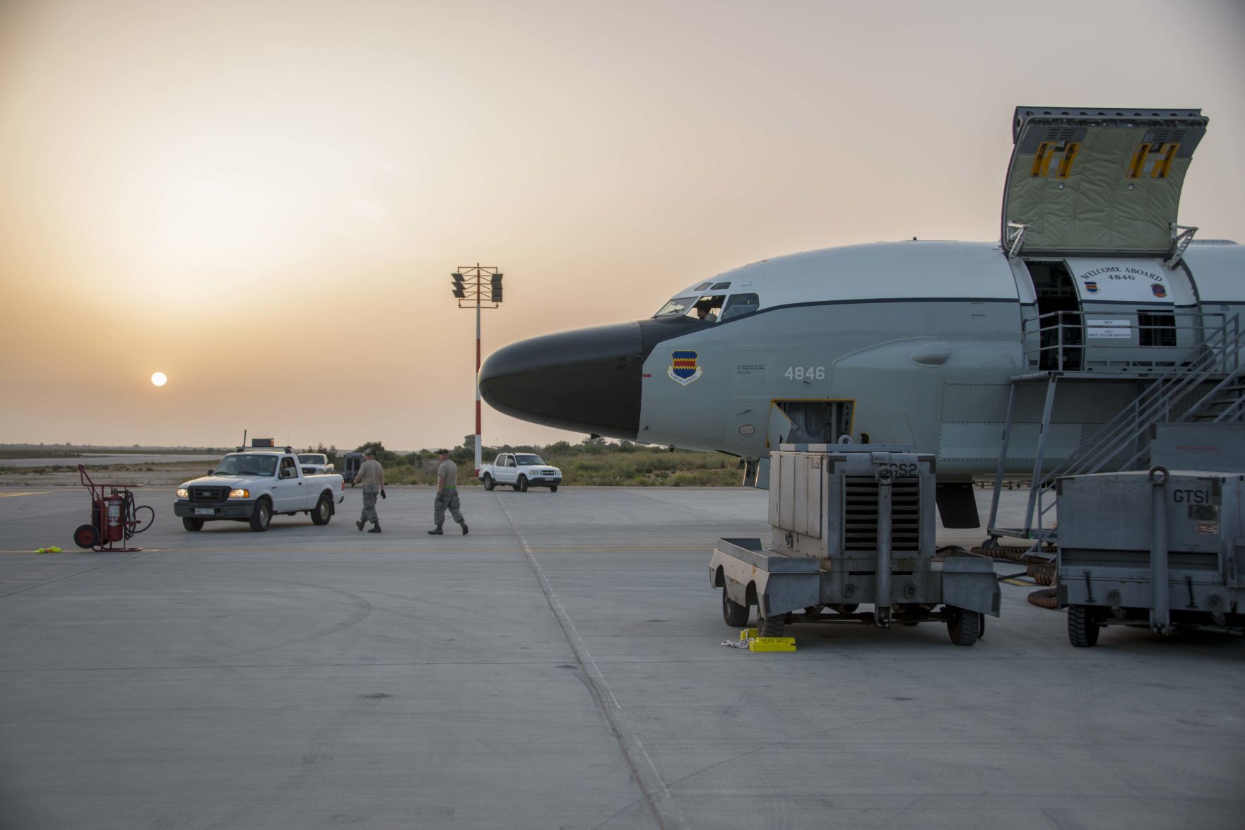 RC-135 Souda Bay - web